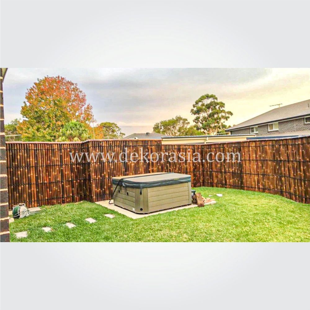  Big bamboo fence with 4 back slats and black coco rope - Image 3